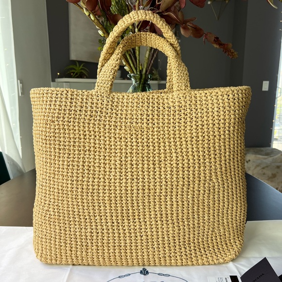❌❌SOLD New Prada Raffia Large Tote - Picture 4 of 13